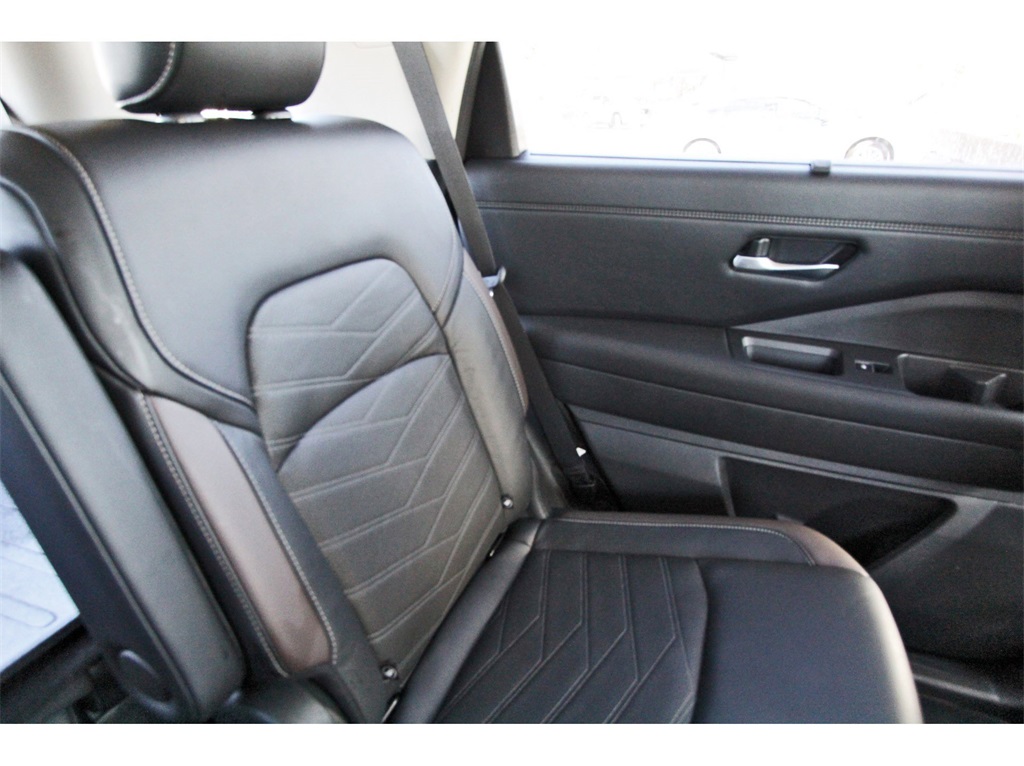 2023 Nissan Pathfinder Platinum Gray at Baytown Hyundai