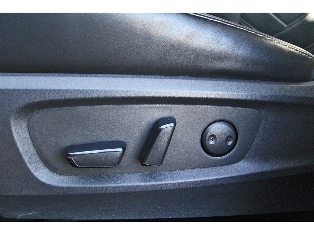 2023 Nissan Pathfinder Platinum Gray at Baytown Hyundai