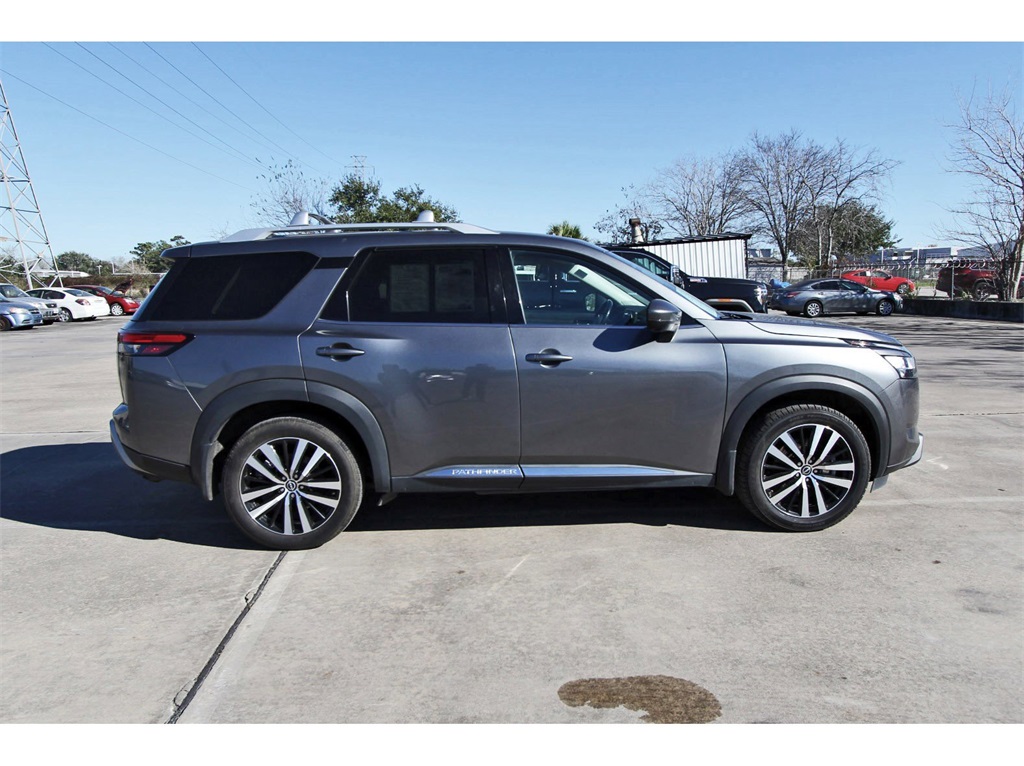 2023 Nissan Pathfinder Platinum Gray at Baytown Hyundai