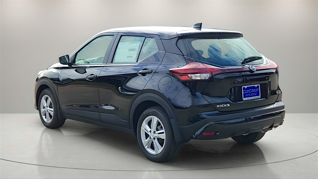 2025 Nissan Kicks Play