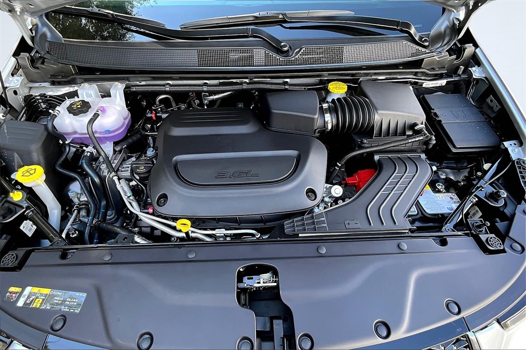 2026 Chrysler Pacifica Select - 9