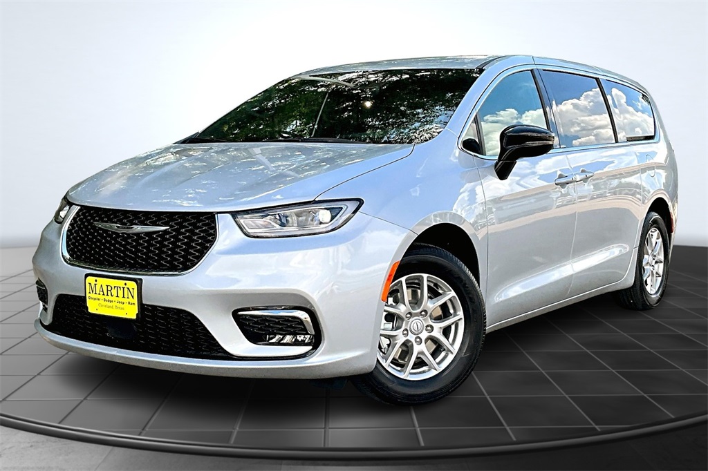 2026 Chrysler Pacifica Select - 1