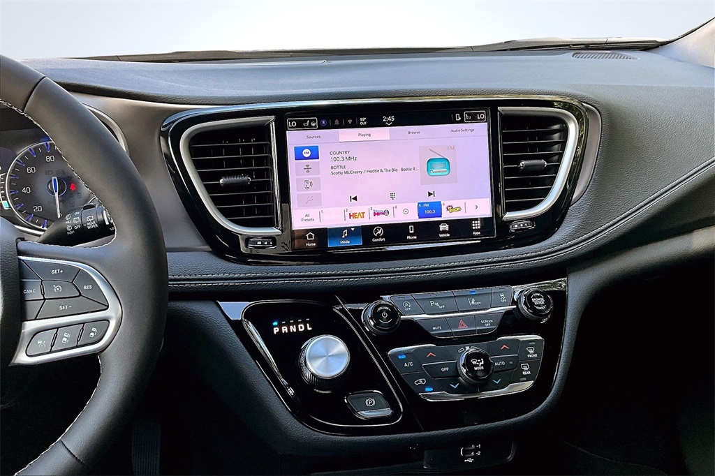 2026 Chrysler Pacifica Select - 6