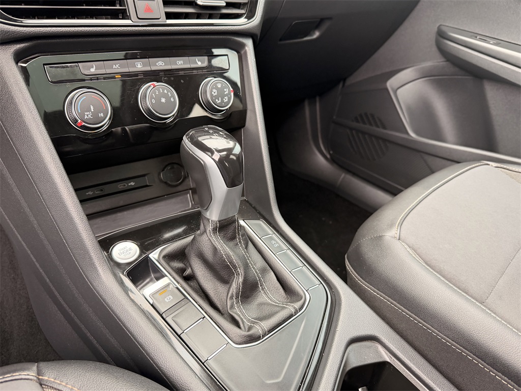 2023 Volkswagen Taos 1.5T SE Gray at DeMontrond Auto Country