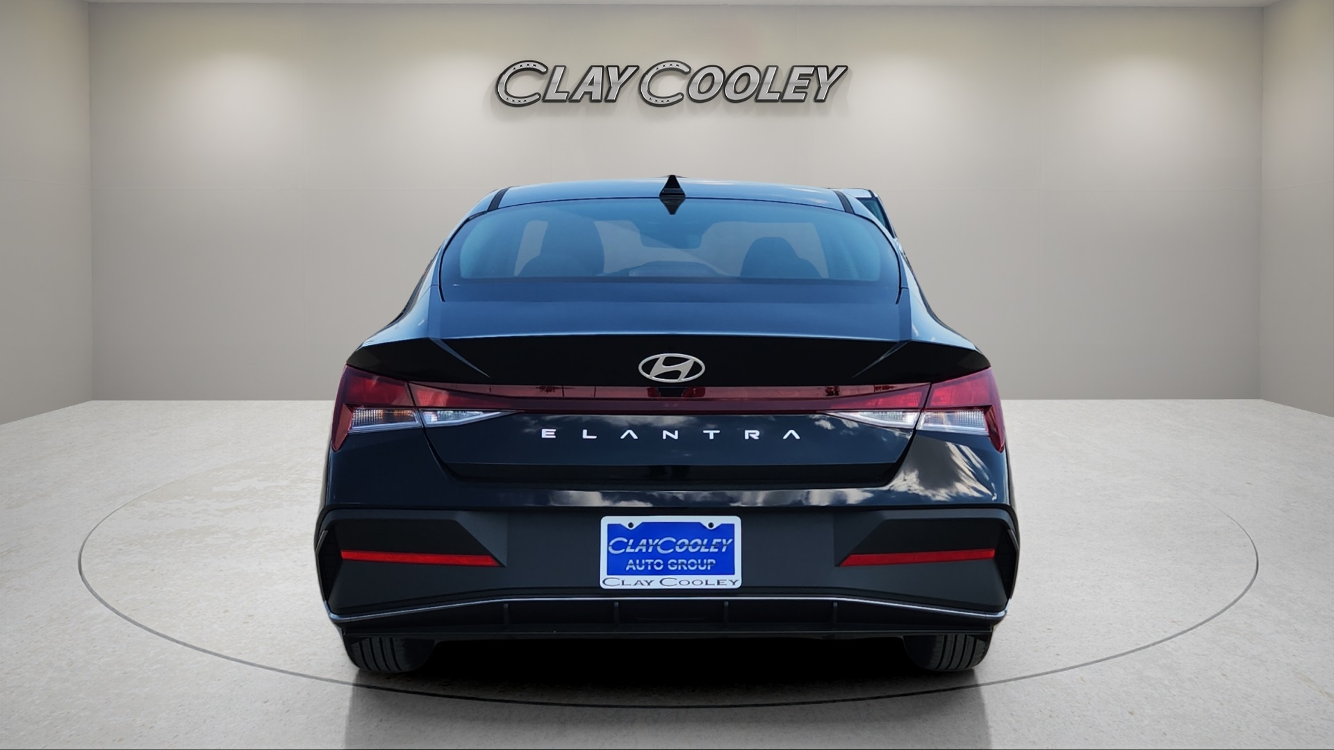 2025 Hyundai Elantra SE photo 4