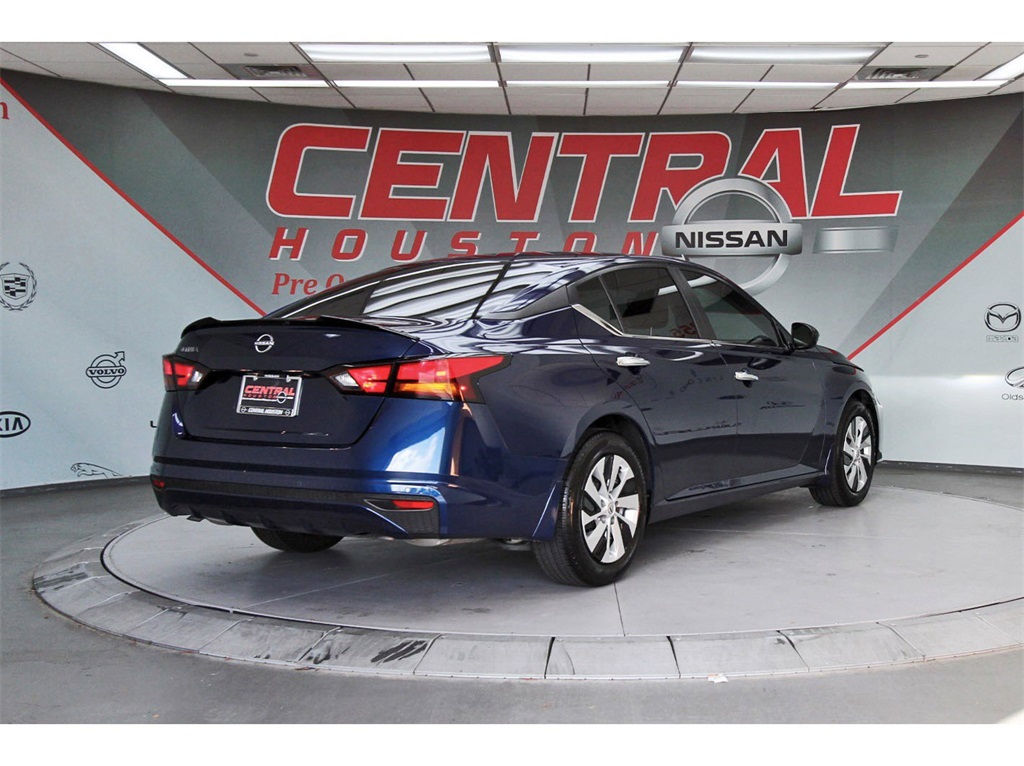 2024 Nissan Altima 2.5 S Blue at Toyota of Victoria