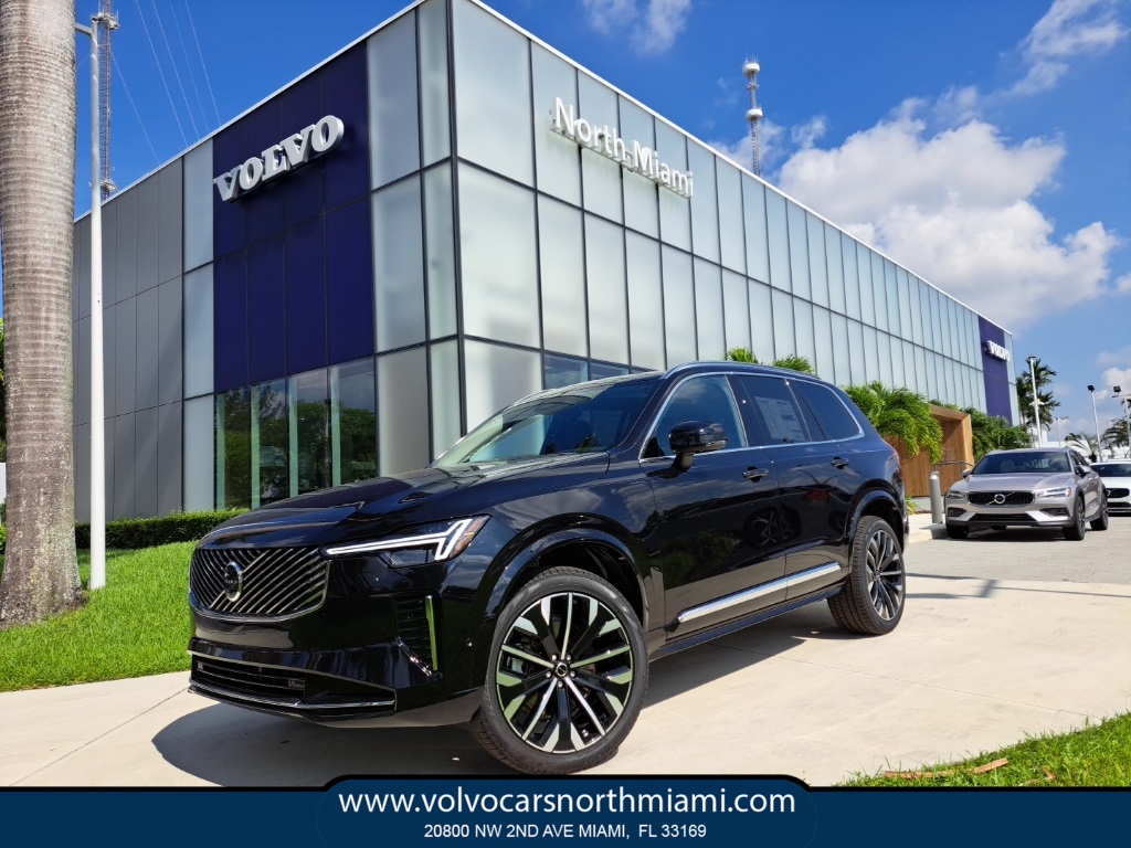 2026 Volvo XC90 B5 Plus