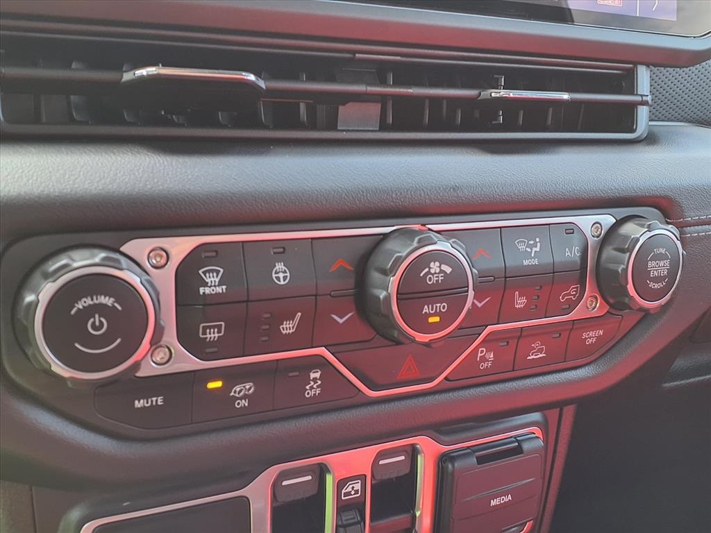 2024 Jeep Wrangler Rubicon 392 - 8