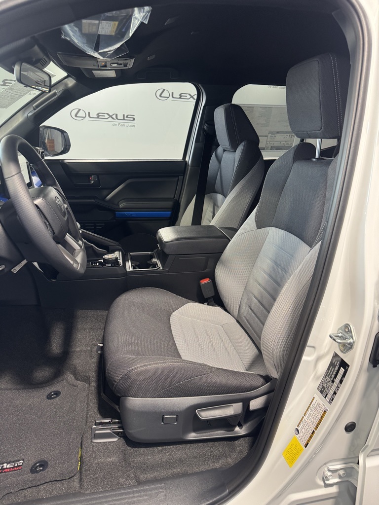 Thumbnail: 2025 Toyota 4Runner - 32