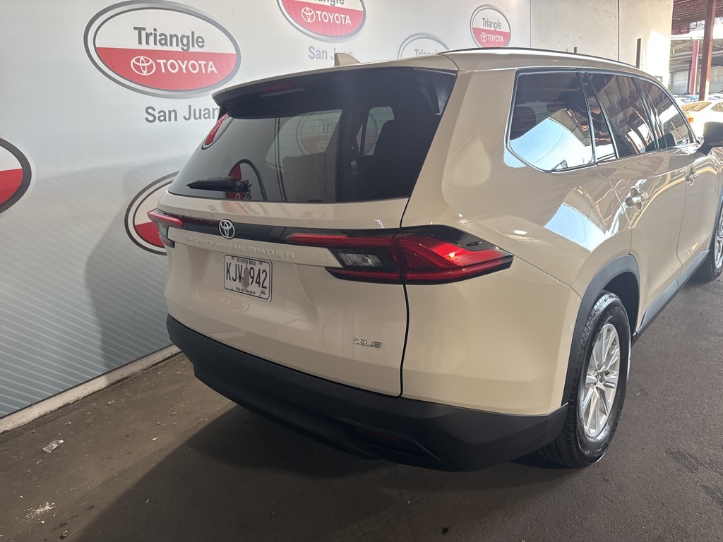 Thumbnail: 2024 Toyota Grand Highlander - 19