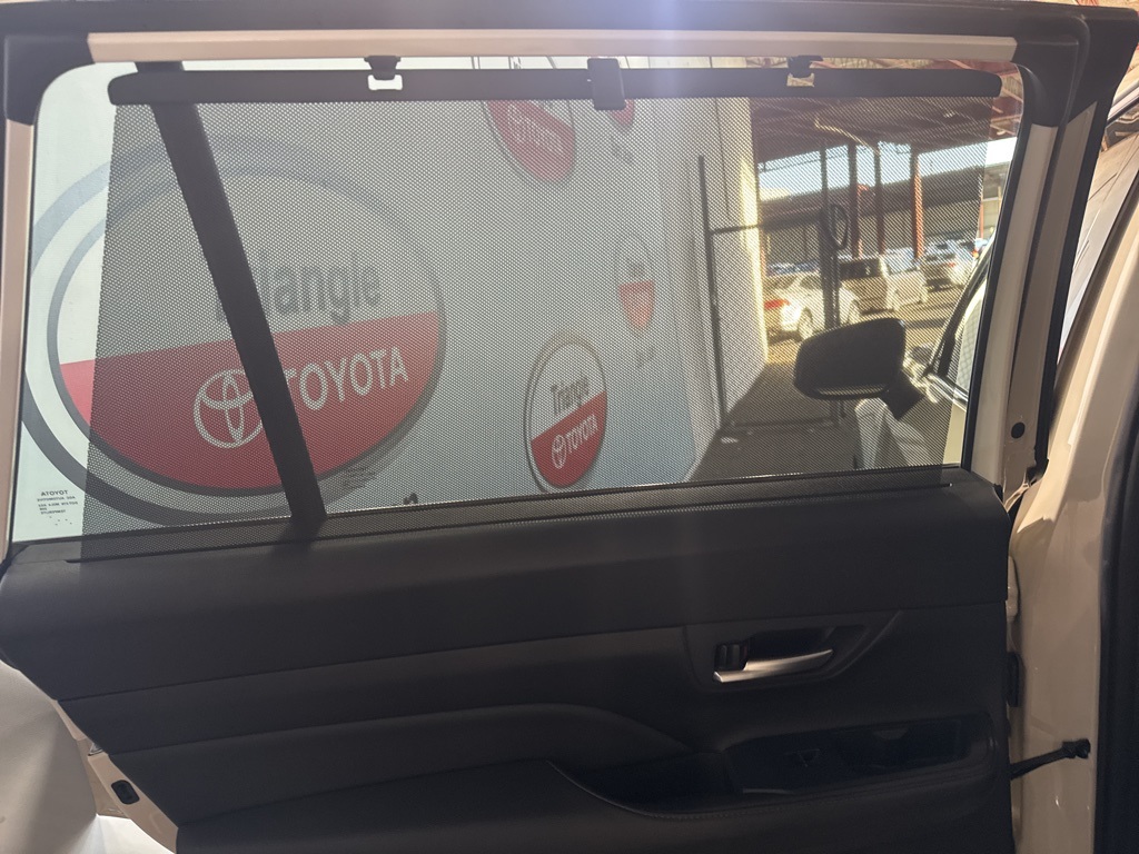 Thumbnail: 2024 Toyota Grand Highlander - 27