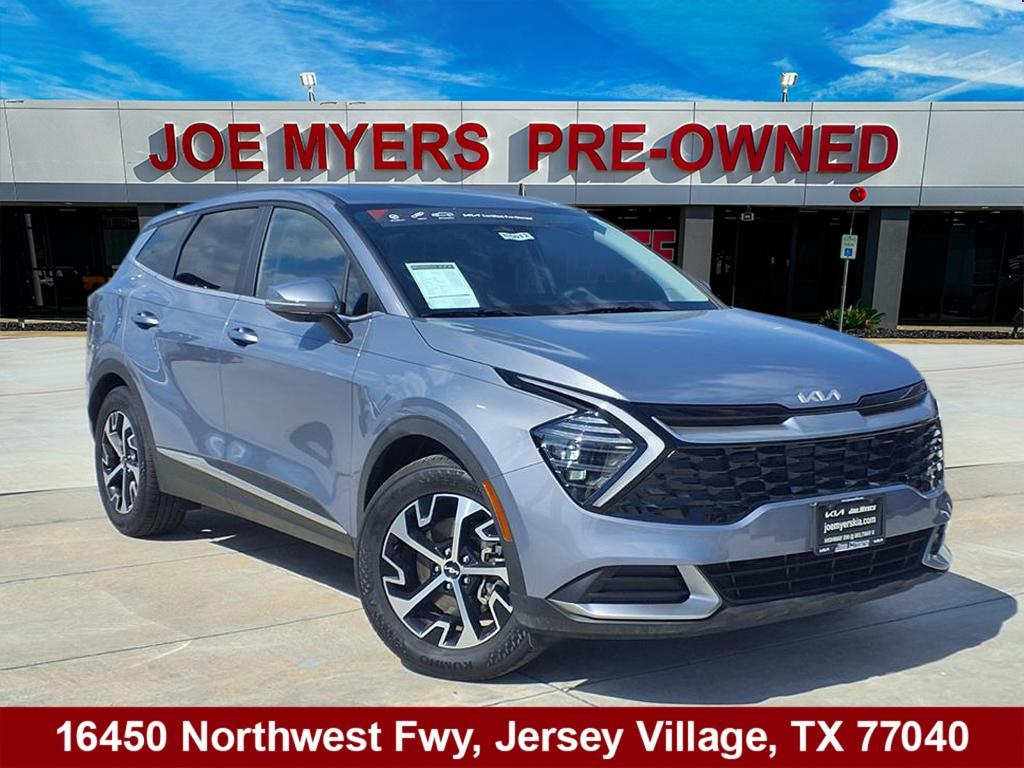 2025 Kia Sportage EX - 0