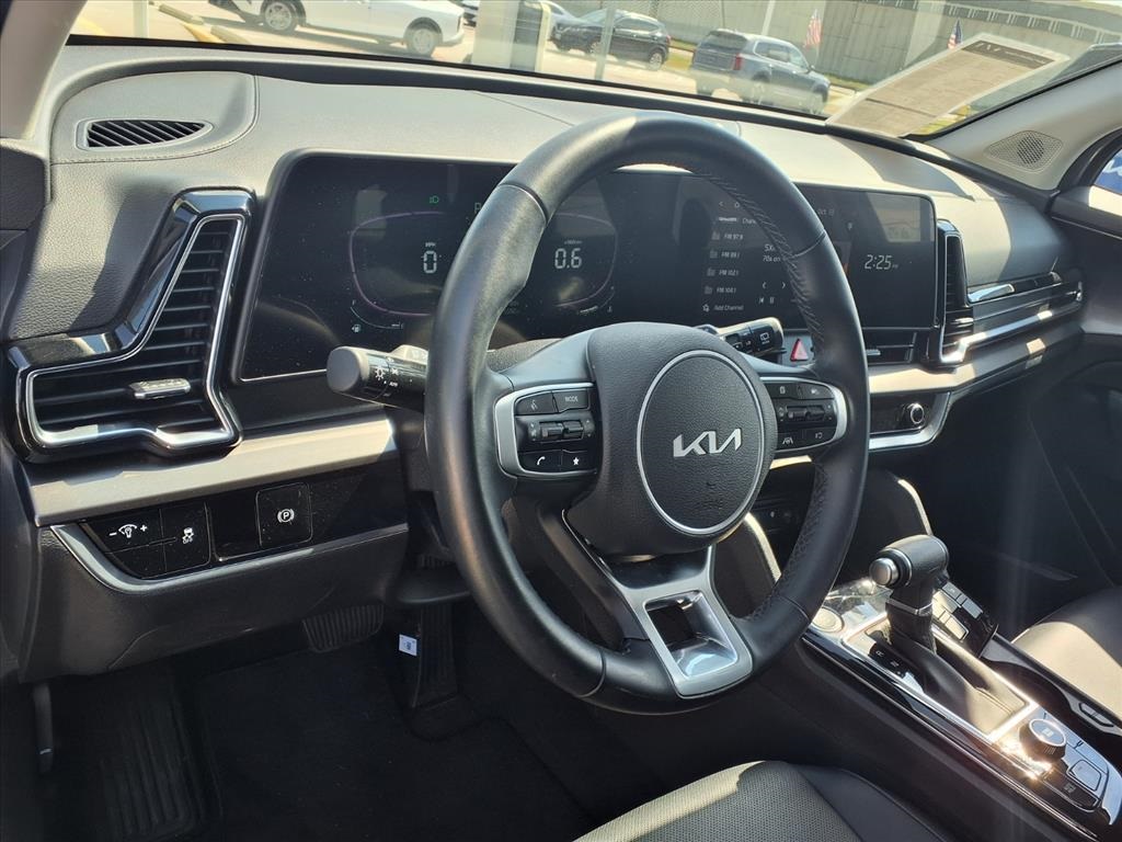 2025 Kia Sportage EX - 10