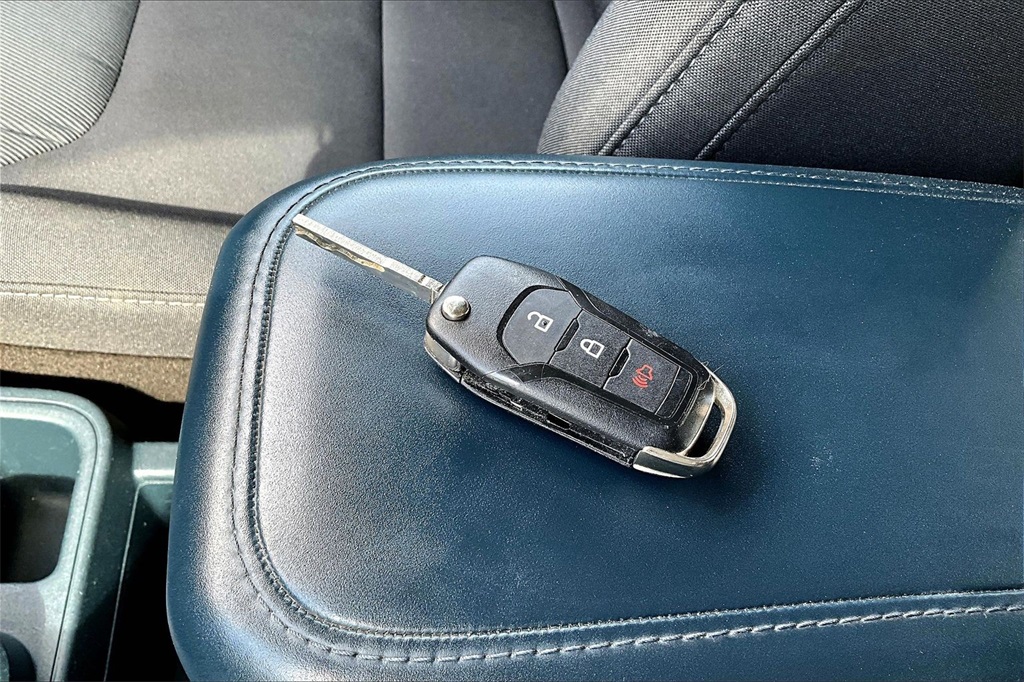 2022 Ford Maverick XL White at Wharton Ford