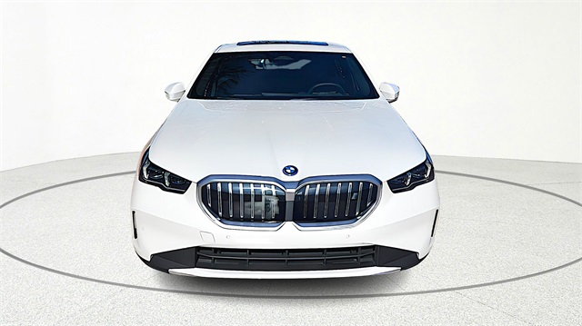 2024 BMW i5
