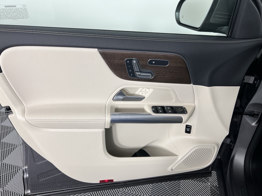 2023 Mercedes Benz GLA 250 4MATIC photo 9
