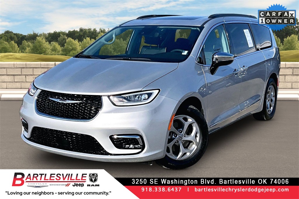 2023 Chrysler Pacifica Limited FWD