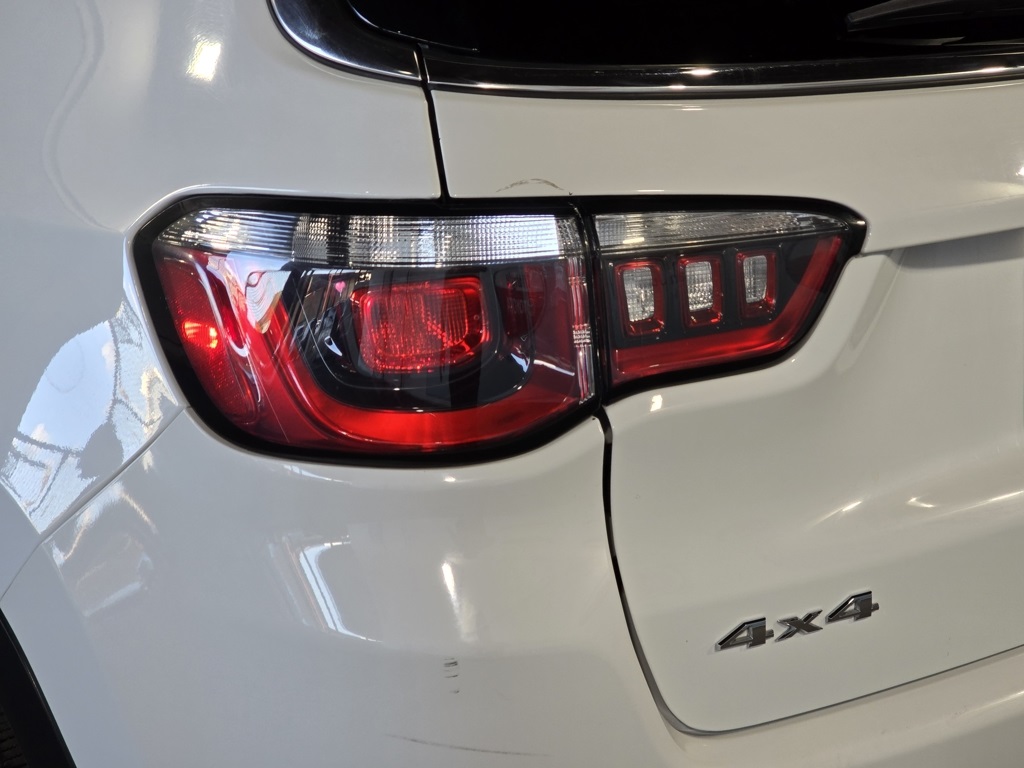 Thumbnail: 2023 Jeep Compass - 10