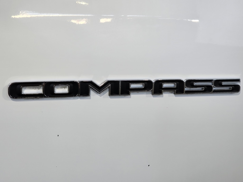 Thumbnail: 2023 Jeep Compass - 11