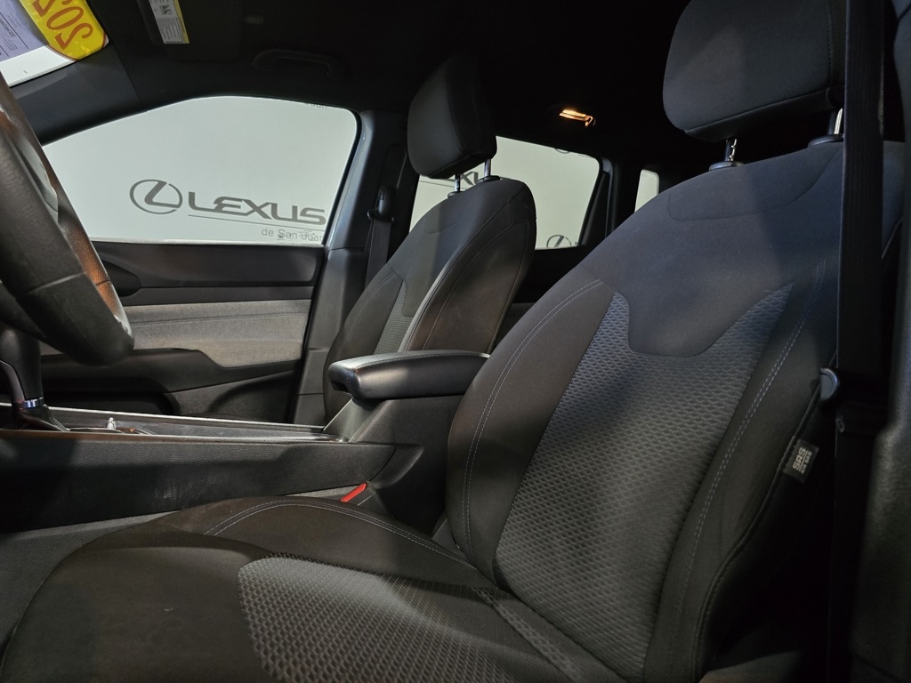 Thumbnail: 2023 Jeep Compass - 15