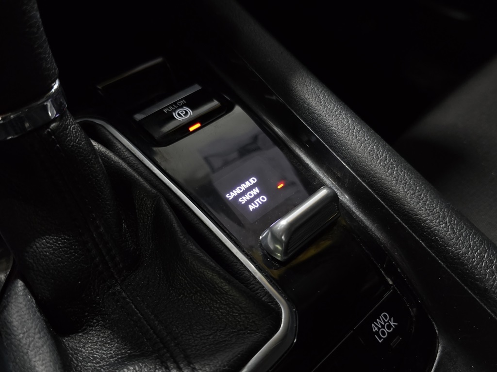 Thumbnail: 2023 Jeep Compass - 25