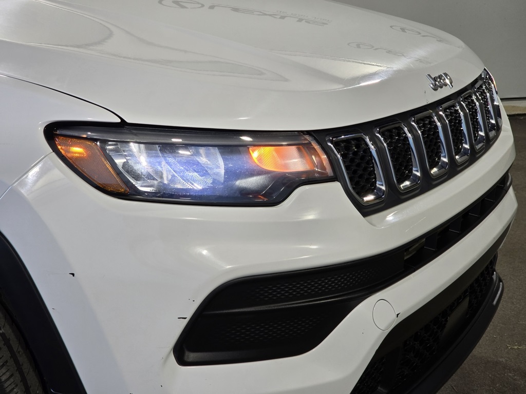 Thumbnail: 2023 Jeep Compass - 5