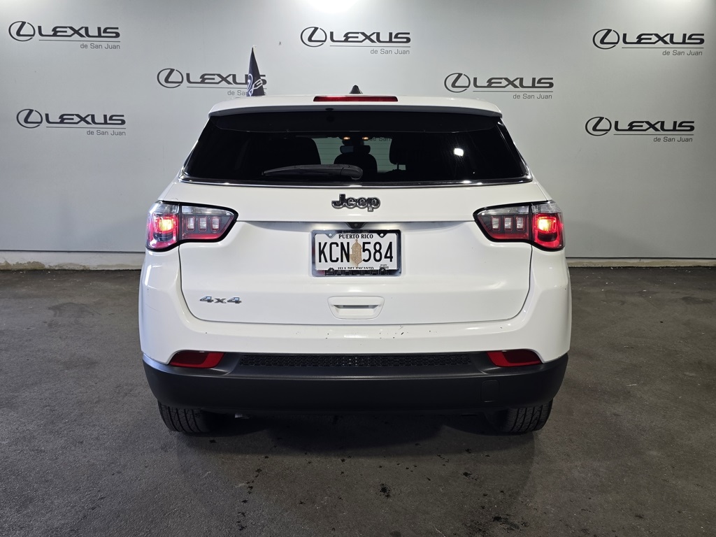 Thumbnail: 2023 Jeep Compass - 9