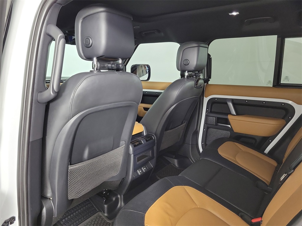 2023 Land Rover Defender 110 X-Dynamic SE White at Ultimate Motorsports