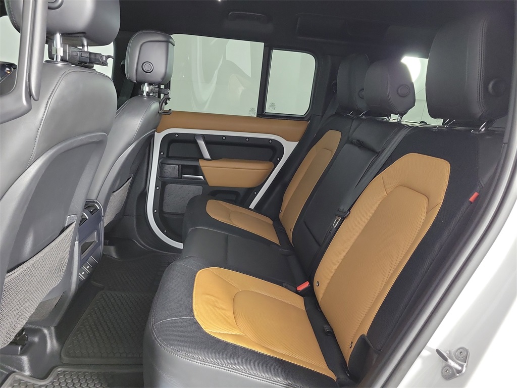 2023 Land Rover Defender 110 X-Dynamic SE White at Ultimate Motorsports