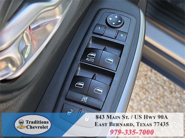 2019 Jeep Cherokee Latitude Silver at Durrett Motor Company