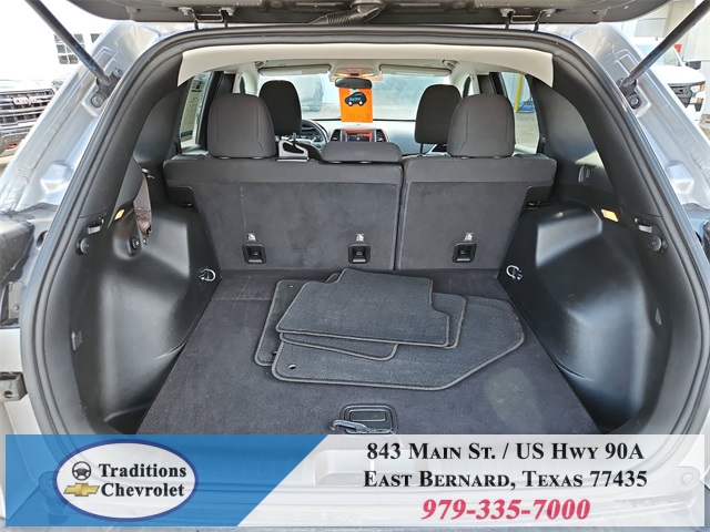 2019 Jeep Cherokee Latitude Silver at Durrett Motor Company