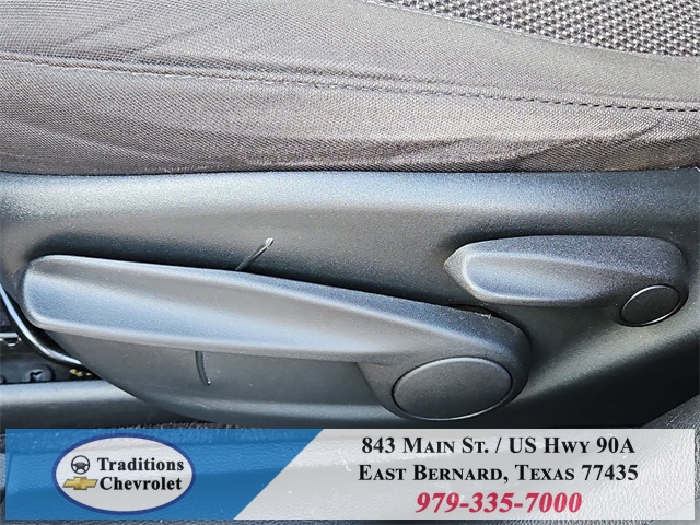 2019 Jeep Cherokee Latitude Silver at Durrett Motor Company