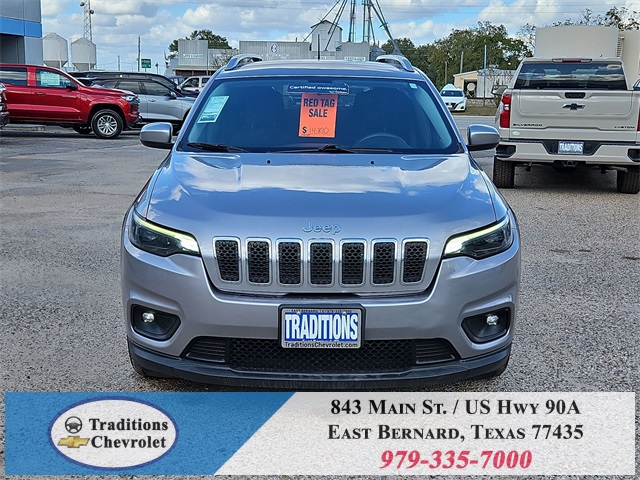 2019 Jeep Cherokee Latitude Silver at Durrett Motor Company