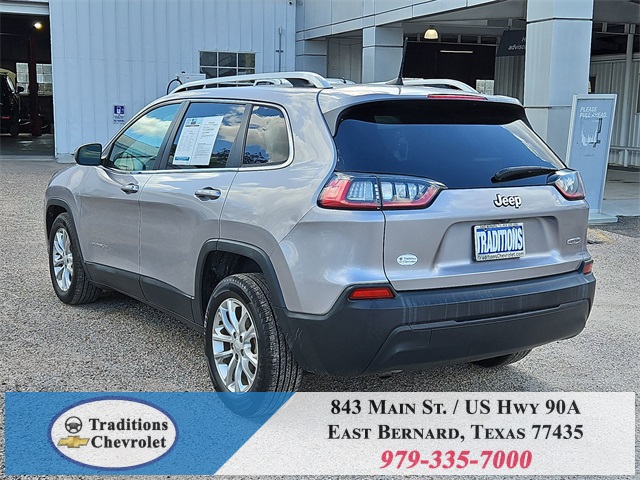 2019 Jeep Cherokee Latitude Silver at Durrett Motor Company