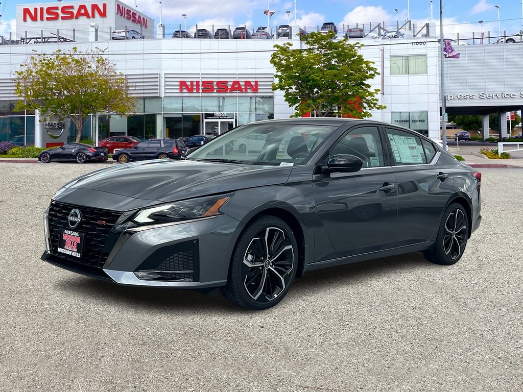 2025 Nissan Altima 2.5 SR