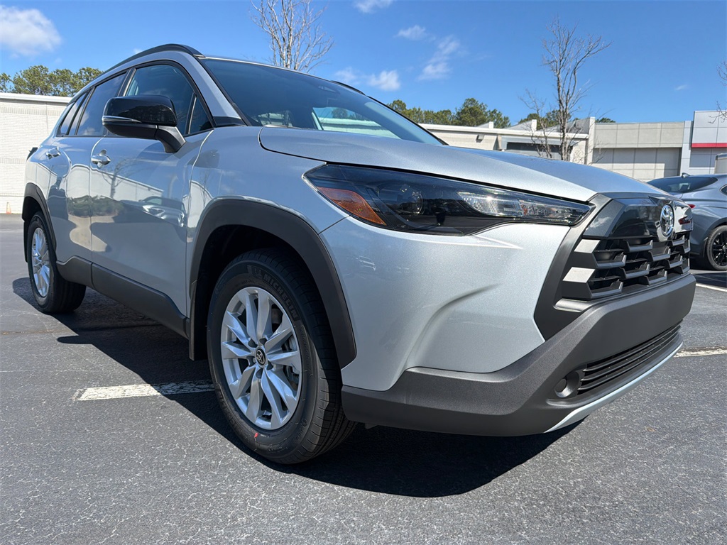 2026 Toyota Corolla Cross LE FWD