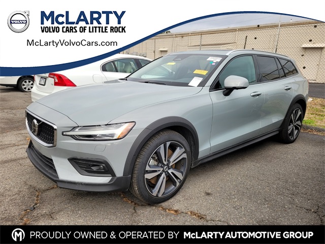 2025 Volvo V60 Cross Country B5 Plus AWD