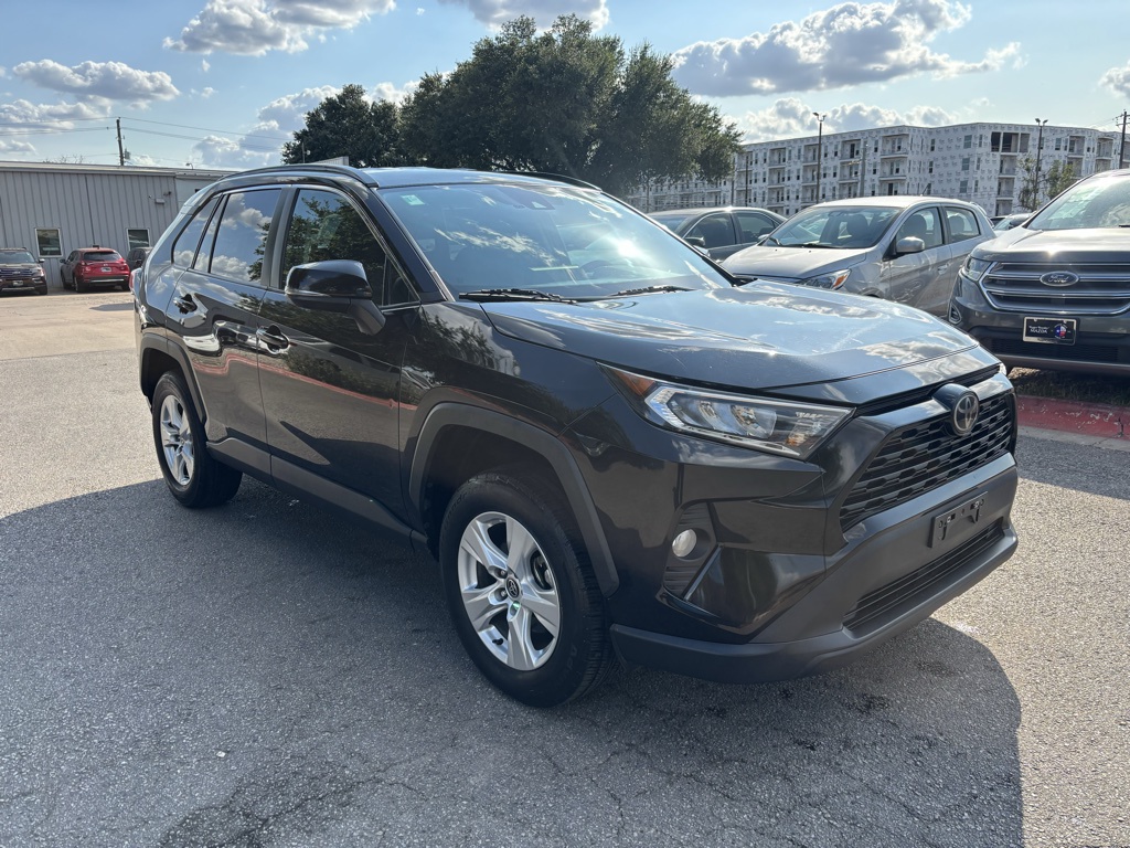Used Car 2021 Toyota Rav4  Xle For Sale Under $20,000 In Austin, Texas