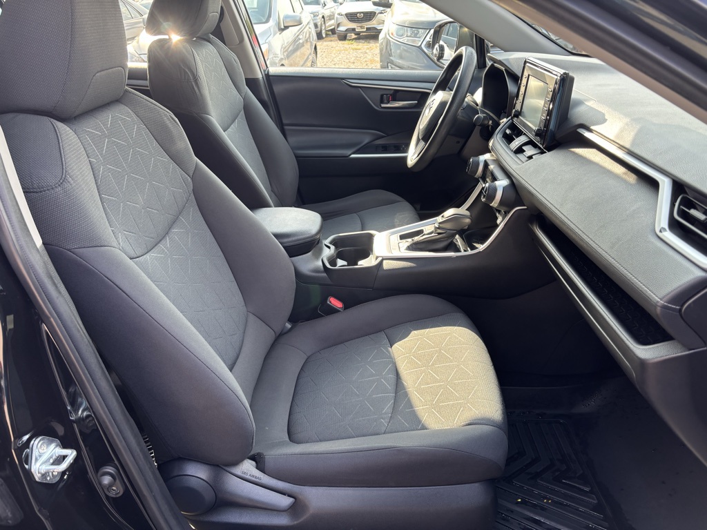 Used Car 2021 Toyota Rav4  Xle For Sale Under $20,000 In Austin, Texas