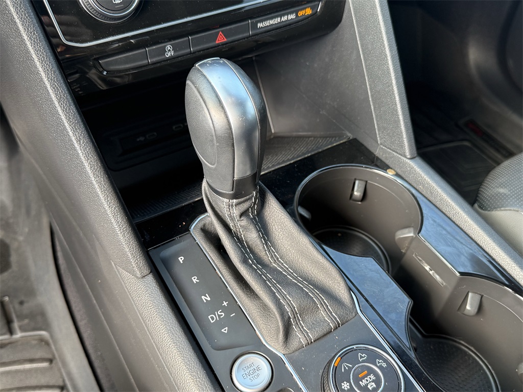 2022 Volkswagen Atlas Cross Sport 3.6L V6 SEL Premium R-Line White at DeMontrond Auto Country