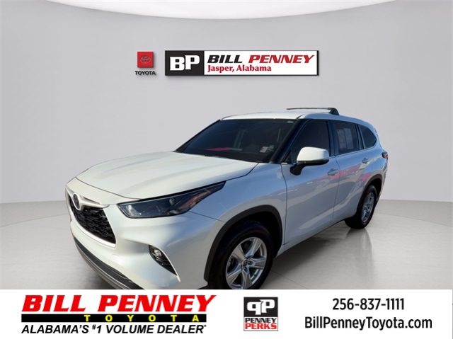 2022 Toyota Highlander LE FWD