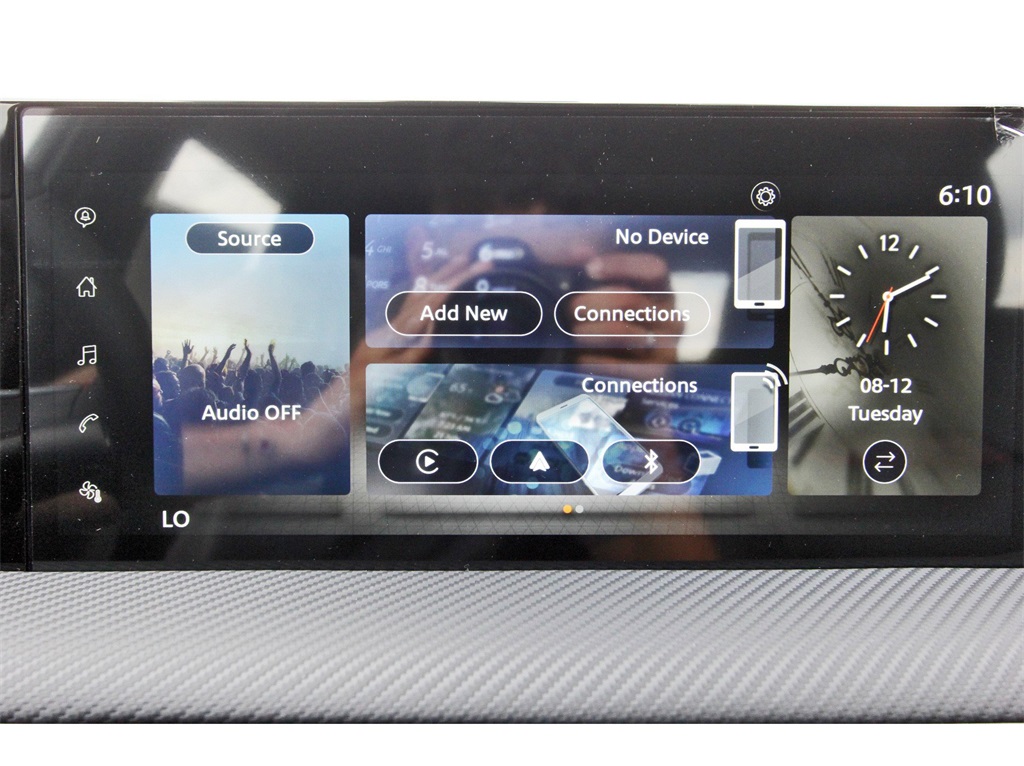 2025 Nissan Kicks SR White at South Houston Nissan