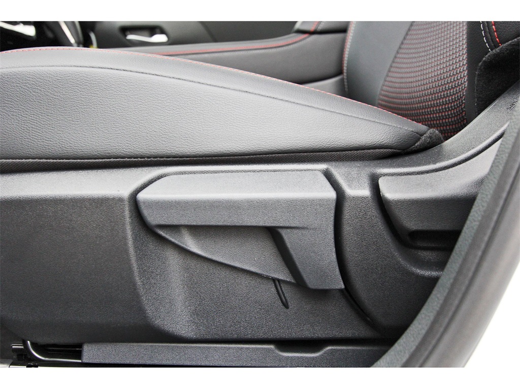 2025 Nissan Kicks SR White at South Houston Nissan