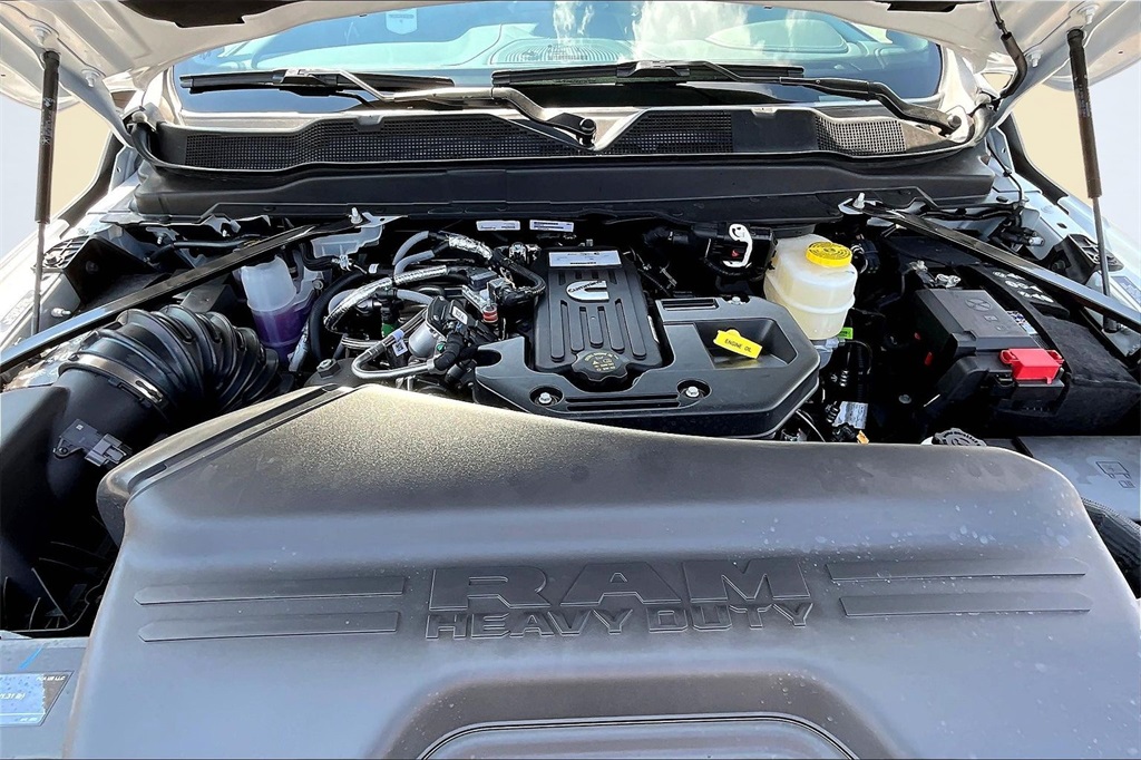 2026 Ram 2500 Limited - 9