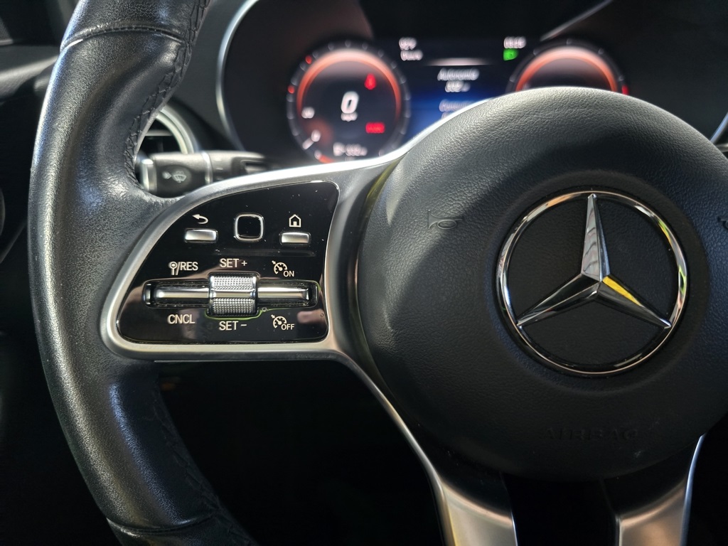 Thumbnail: 2022 Mercedes-Benz GLC - 16