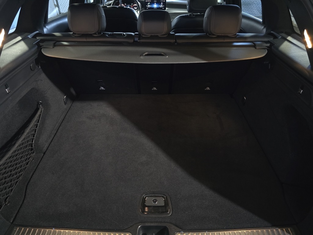 Thumbnail: 2022 Mercedes-Benz GLC - 29