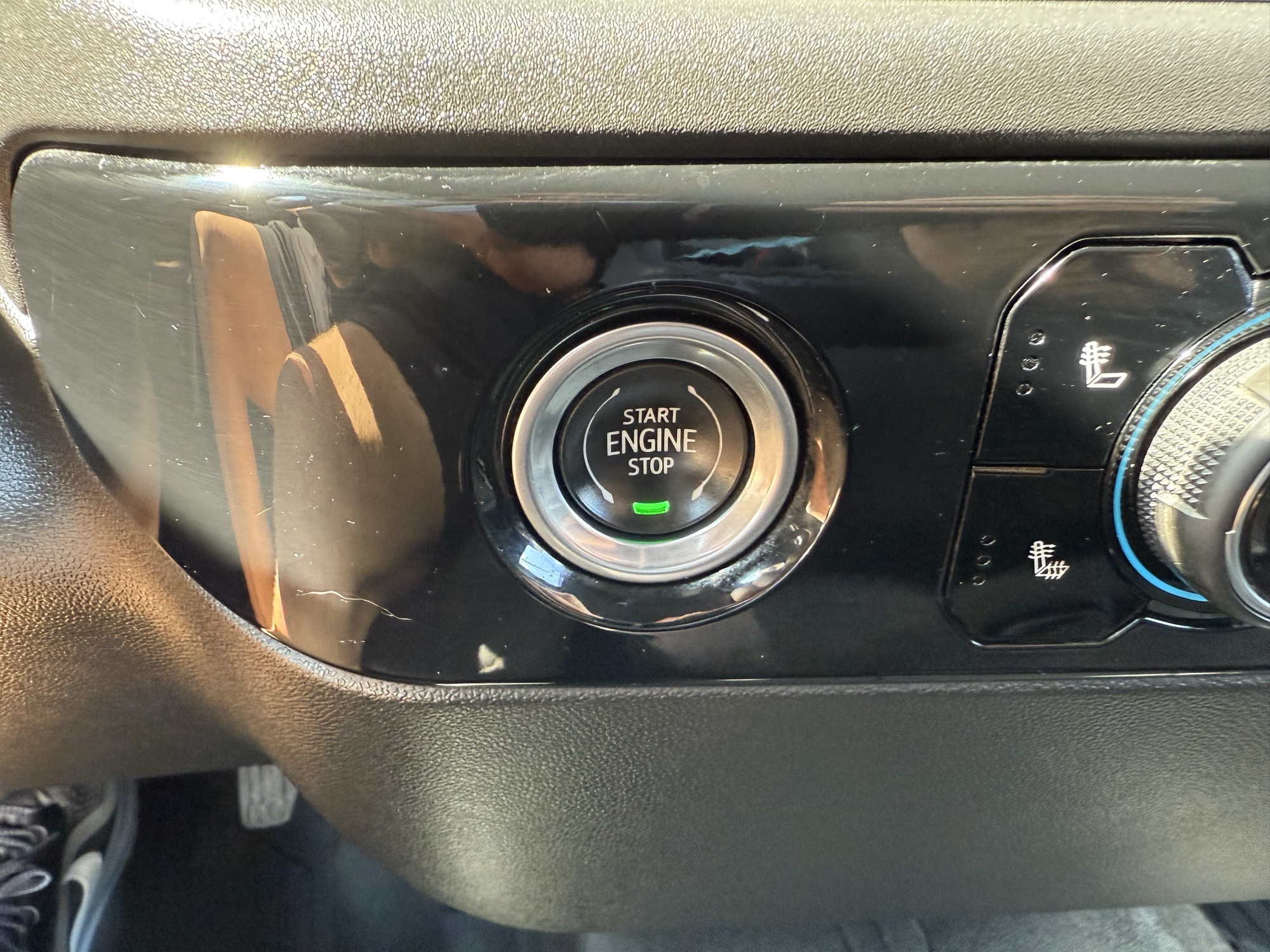 2022 Chevrolet Silverado 1500 RST photo 23