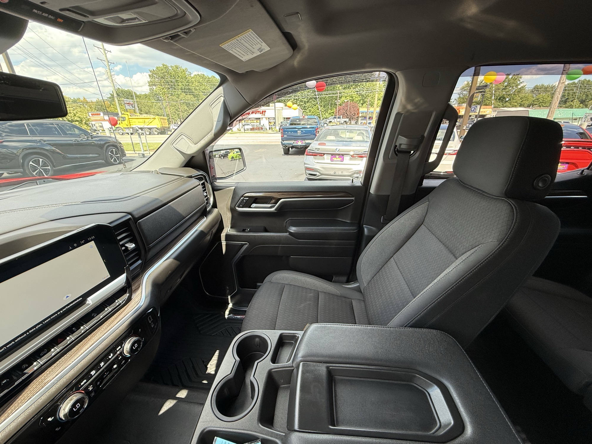 2022 Chevrolet Silverado 1500 RST photo 27