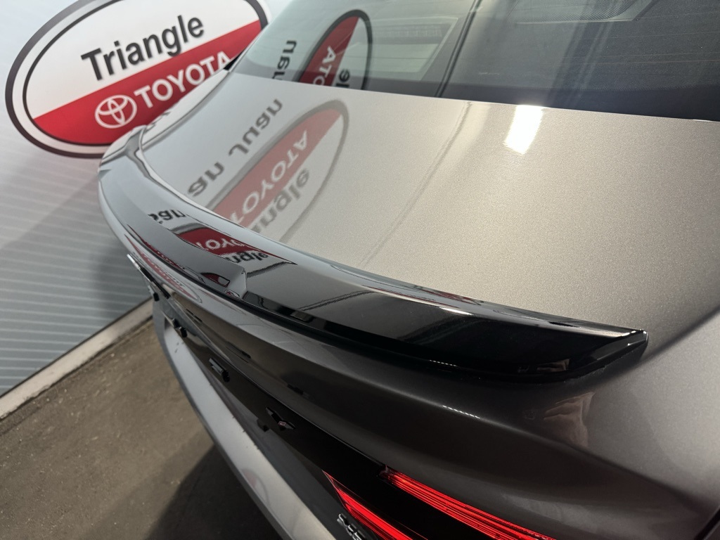 Thumbnail: 2025 Toyota Camry - 15