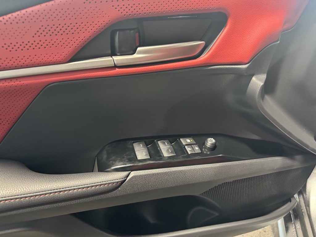Thumbnail: 2025 Toyota Camry - 29